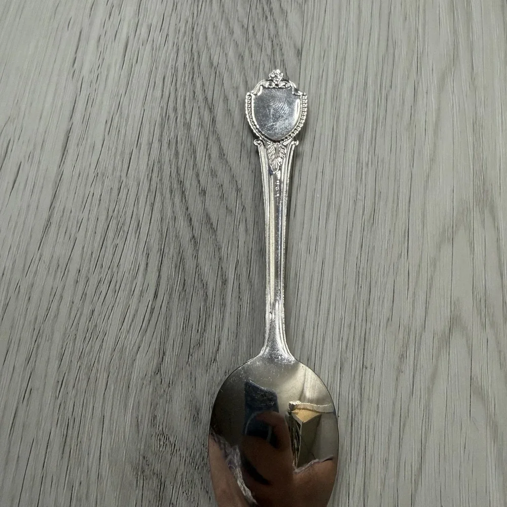 US Capitol Washington DC Souvenir Spoon‎ Enamel Shield Engraved Bowl Vintage